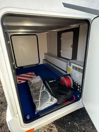 Rimor Kilig 5 - Familien-Wohnmobil für 6 Personen mit Lithium - fotografie 2