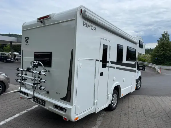 Rimor Kilig 9 - Alkoven-Wohnmobil für 6 Personen mit Automatik - fotografie 3