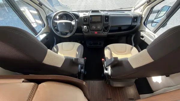 Forster FA 699 HB - Alkoven-Wohnmobil für 6 Personen mit Lithium - fotografie 5