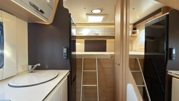 Forster FA 699 HB - Alkoven-Wohnmobil für 6 Personen mit Lithium - fotografie 11