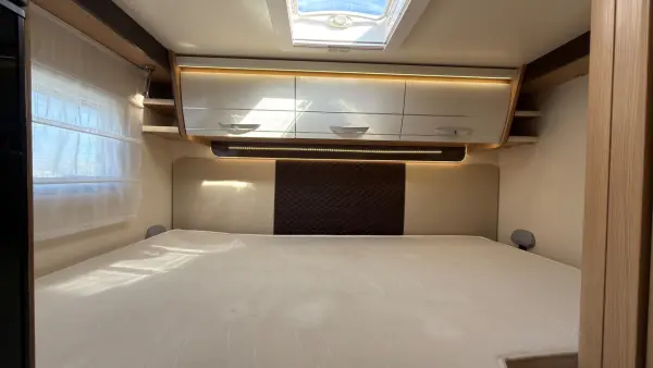 Forster FA 699 HB - Alkoven-Wohnmobil für 6 Personen mit Lithium - fotografie 16