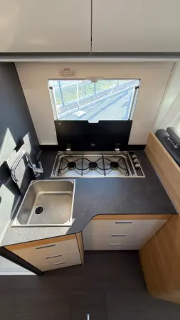 Adria Matrix Axess 670 SL - Teilintegrierter mit Automatik - fotografie 9