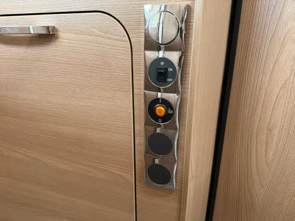 Bürstner Lyseo - Teilintegrierter mit Automatik - fotografie 18