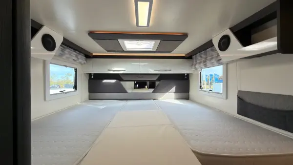 CI Magis 84 Plus - Alkoven-Wohnmobil für 6 Personen - fotografie 18