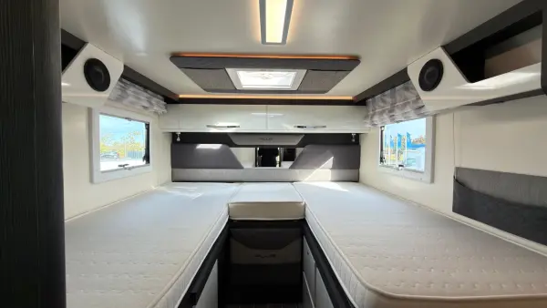 CI Magis 84 Plus - Alkoven-Wohnmobil für 6 Personen - fotografie 17