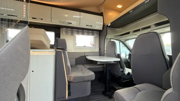 CI Magis 84 Plus - Alkoven-Wohnmobil für 6 Personen - fotografie 6