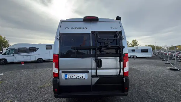 Adria Twin Sports 640 SGX - Kastenwagen-Camper mit Automatik - fotografie 4