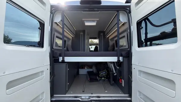 Adria Twin Sports 640 SGX - Kastenwagen-Camper mit Automatik - fotografie 15