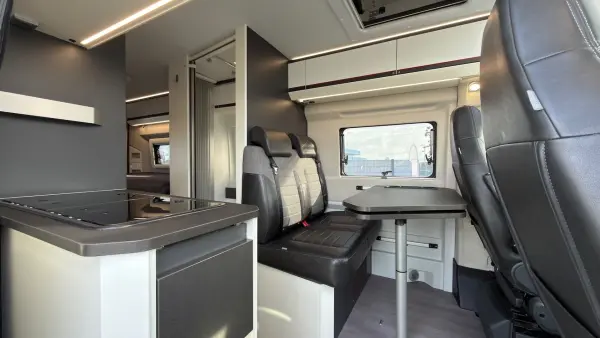 Adria Twin Sports 640 SGX - Kastenwagen-Camper mit Automatik - fotografie 7