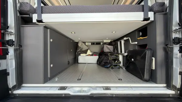 Adria Twin Sports 640 SGX - Kastenwagen-Camper mit Automatik - fotografie 18