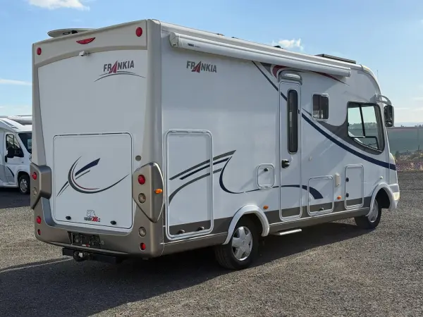 Frankia auf Mercedes-Benz Sprinter - Automatik - fotografie 2