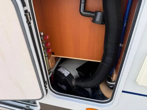 Frankia auf Mercedes-Benz Sprinter - Automatik - fotografie 8