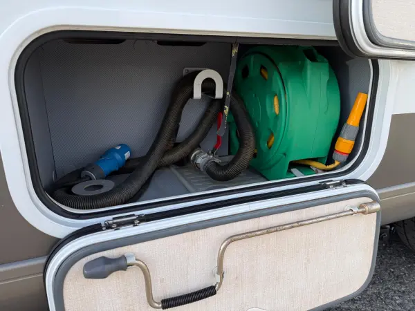 Frankia auf Mercedes-Benz Sprinter - Automatik - fotografie 14