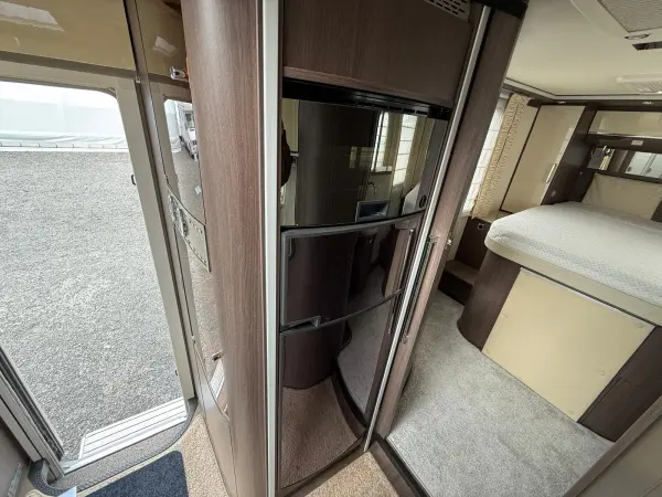 Bürstner Grand Panorama - luxuriöses Wohnmobil mit Automatik - fotografie 20