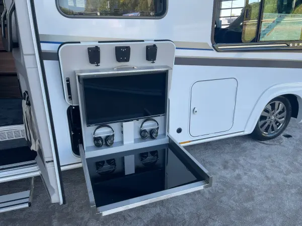 Knaus Sun I 900 LEG - fotografie 3