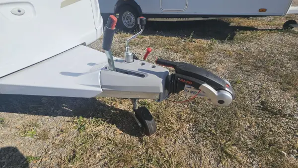 Weinsberg CaraOne 400 LK (3-Etagen-Bett) - fotografie 5