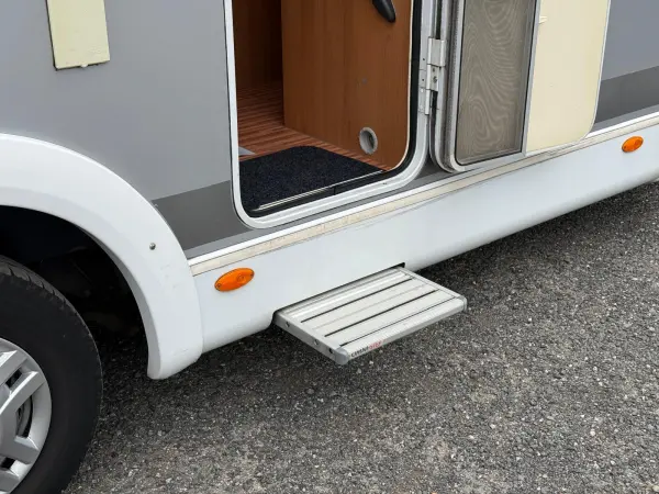 Dethleffs auf Fiat Ducato 2.3 JTD (96 kW) - fotografie 5