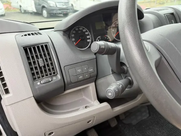 Dethleffs auf Fiat Ducato 2.3 JTD (96 kW) - fotografie 12